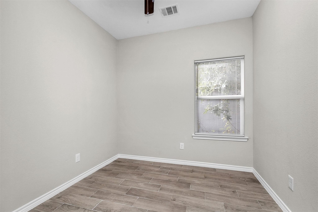 16706 E Hammon - Photo 12