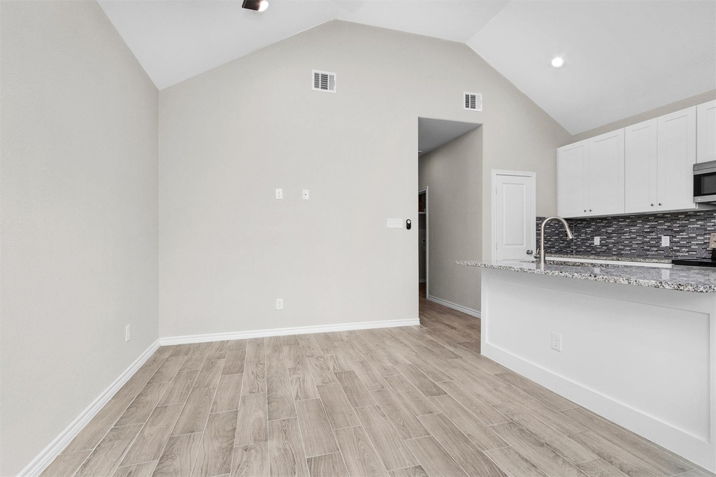16706 E Hammon - Photo 3