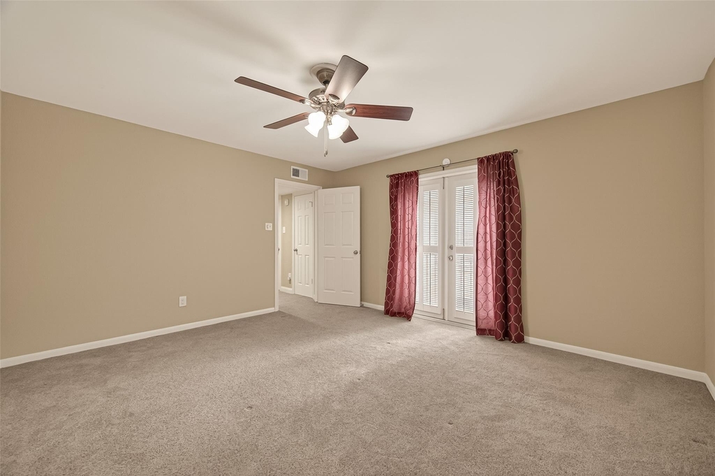 2413 Potomac Drive - Photo 23