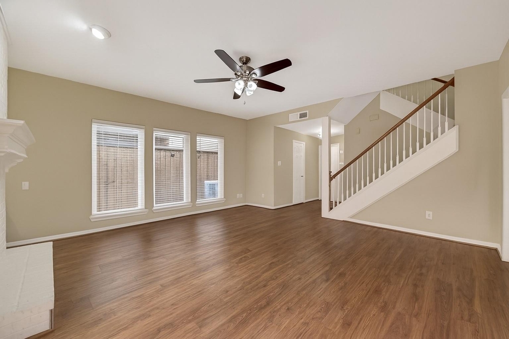 2413 Potomac Drive - Photo 5