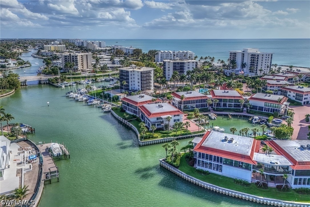 2258 Gulf Shore Boulevard N - Photo 36