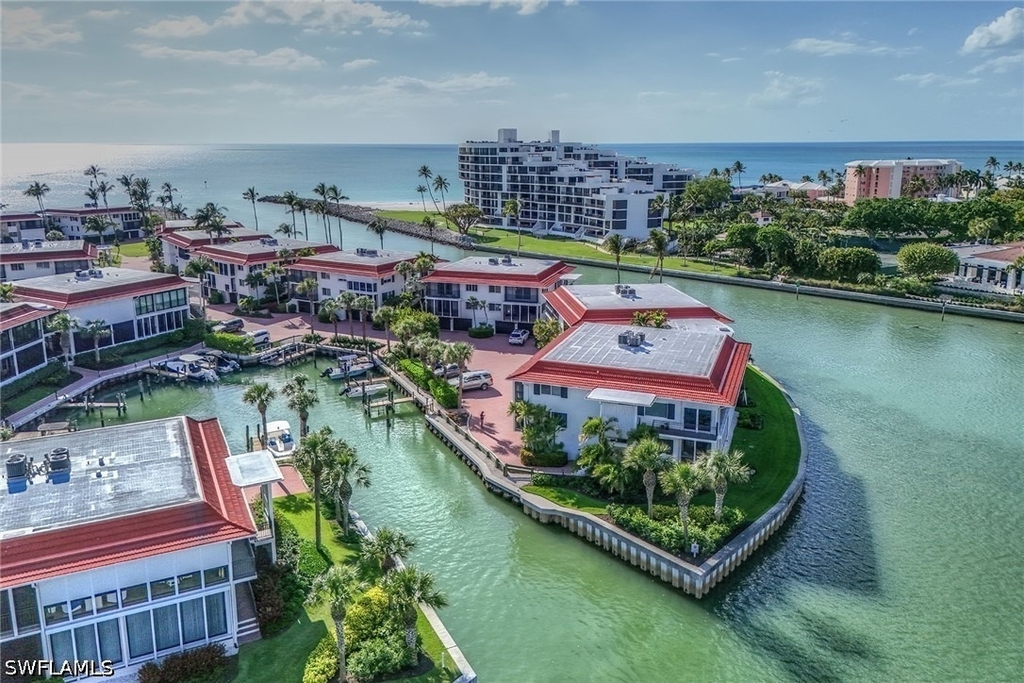 2258 Gulf Shore Boulevard N - Photo 32