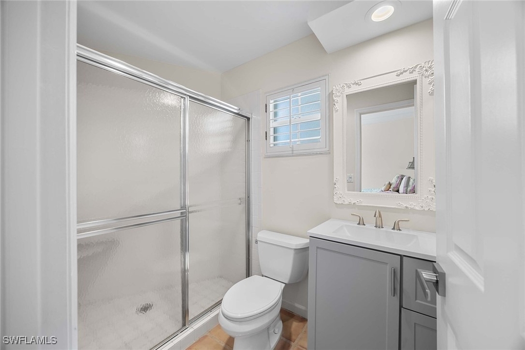 828 Hideaway Circle E - Photo 18