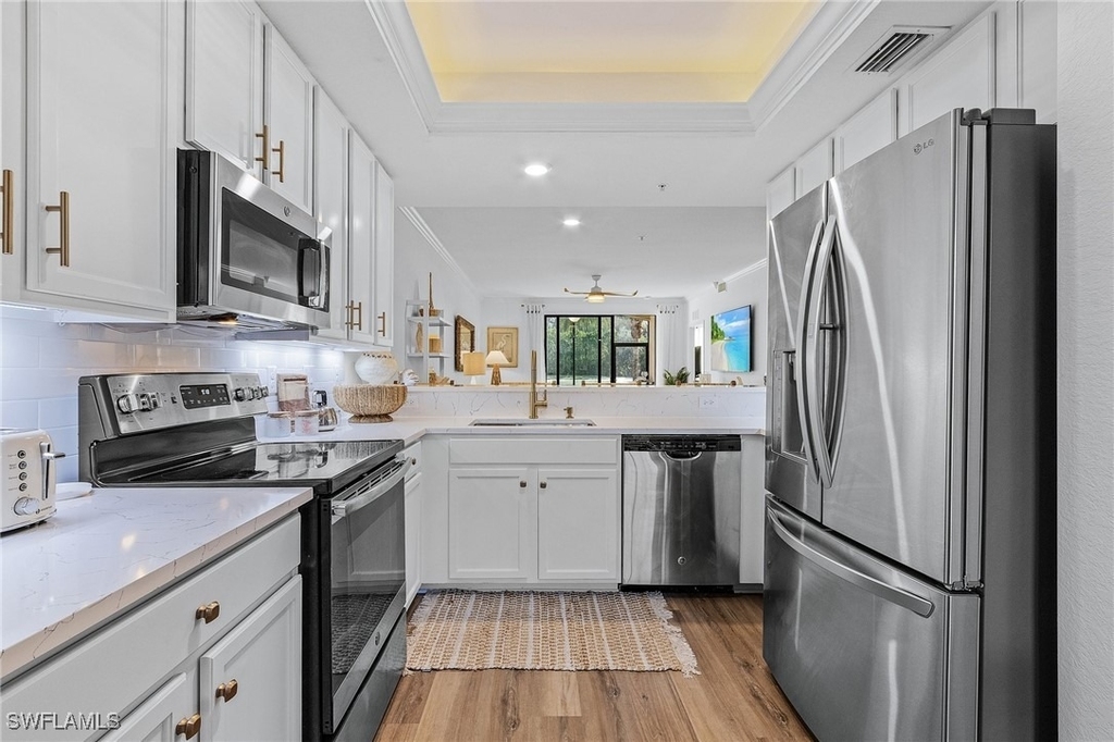 28047 Bridgetown Court - Photo 9
