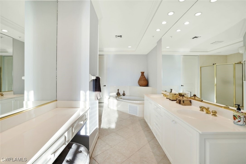 4811 Island Pond Court - Photo 3