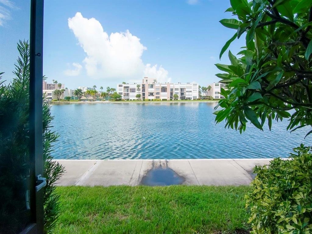 7540 Bay Island Drive S - Photo 3