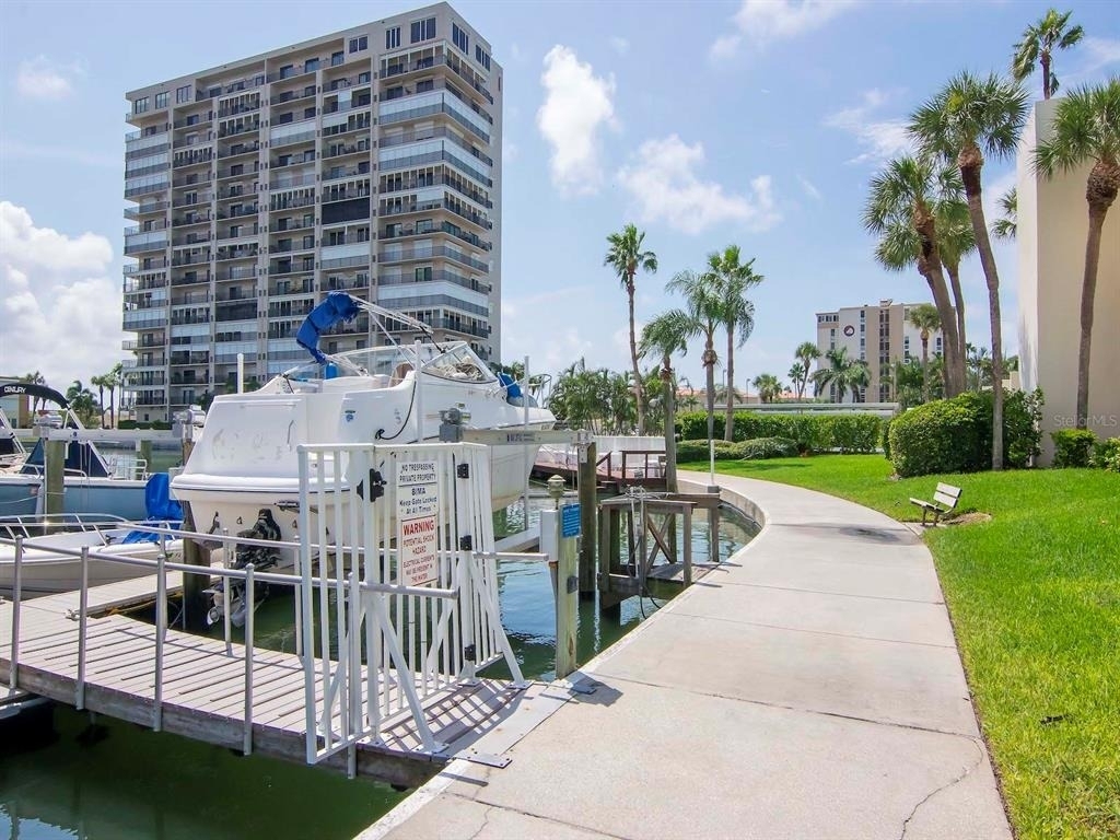 7540 Bay Island Drive S - Photo 32
