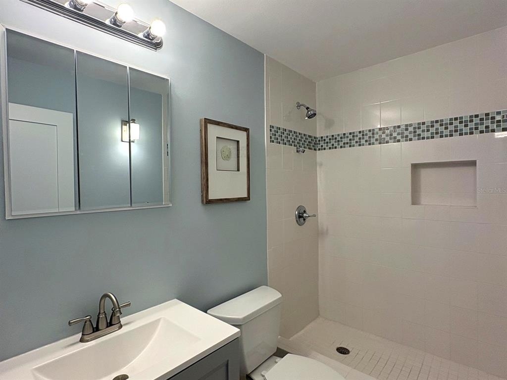 7540 Bay Island Drive S - Photo 11