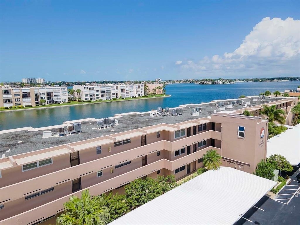 7540 Bay Island Drive S - Photo 2