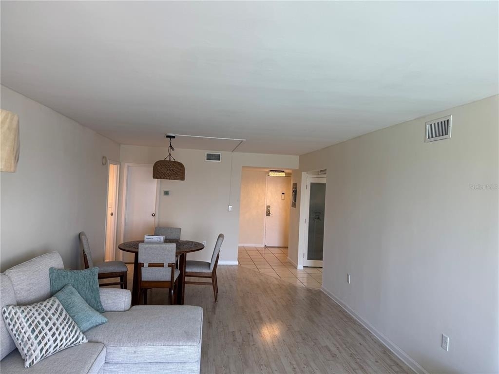 925 N Halifax Avenue - Photo 29