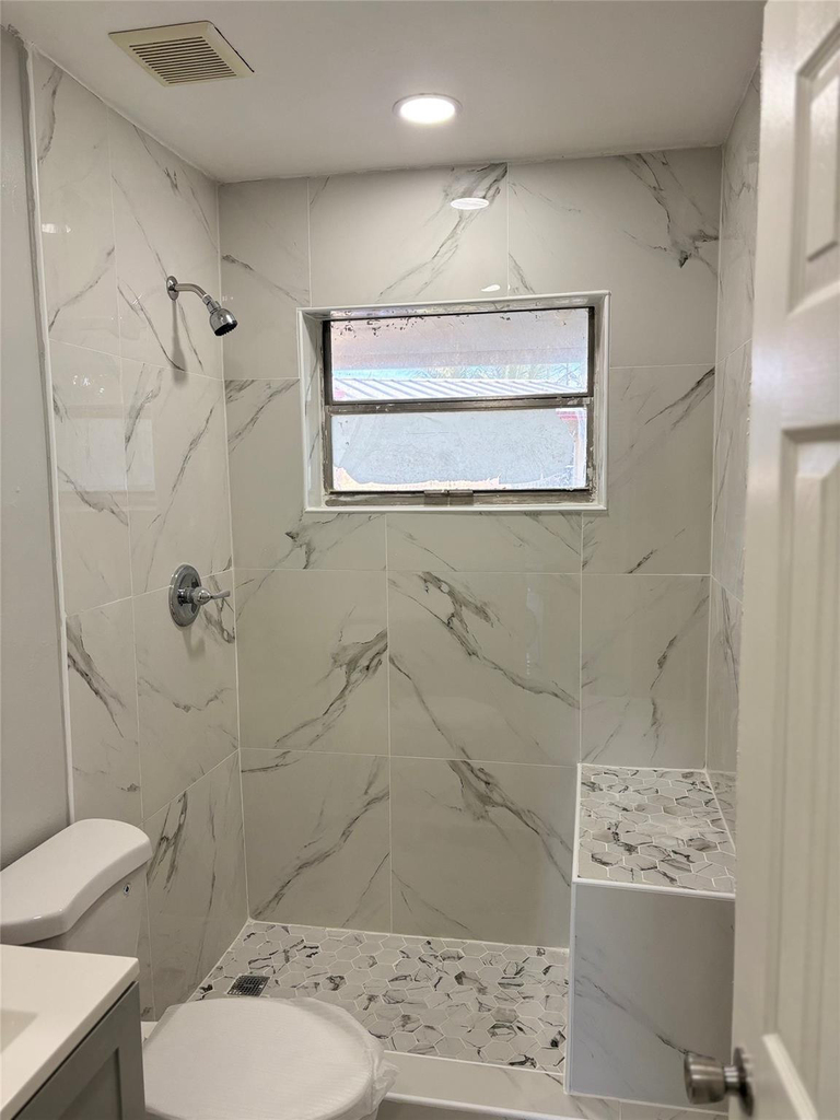 268 Ne 41st Street - Photo 10