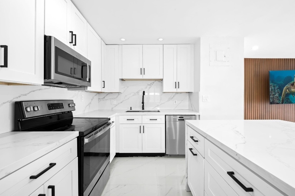 865 Ne 23rd Terrace - Photo 10
