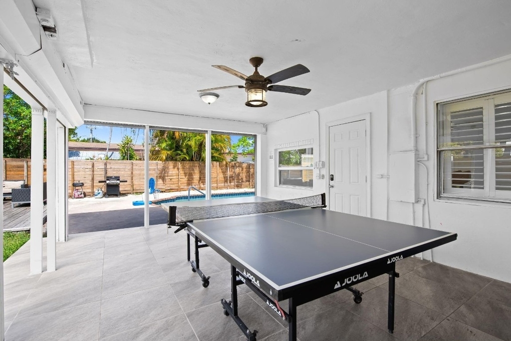 865 Ne 23rd Terrace - Photo 8