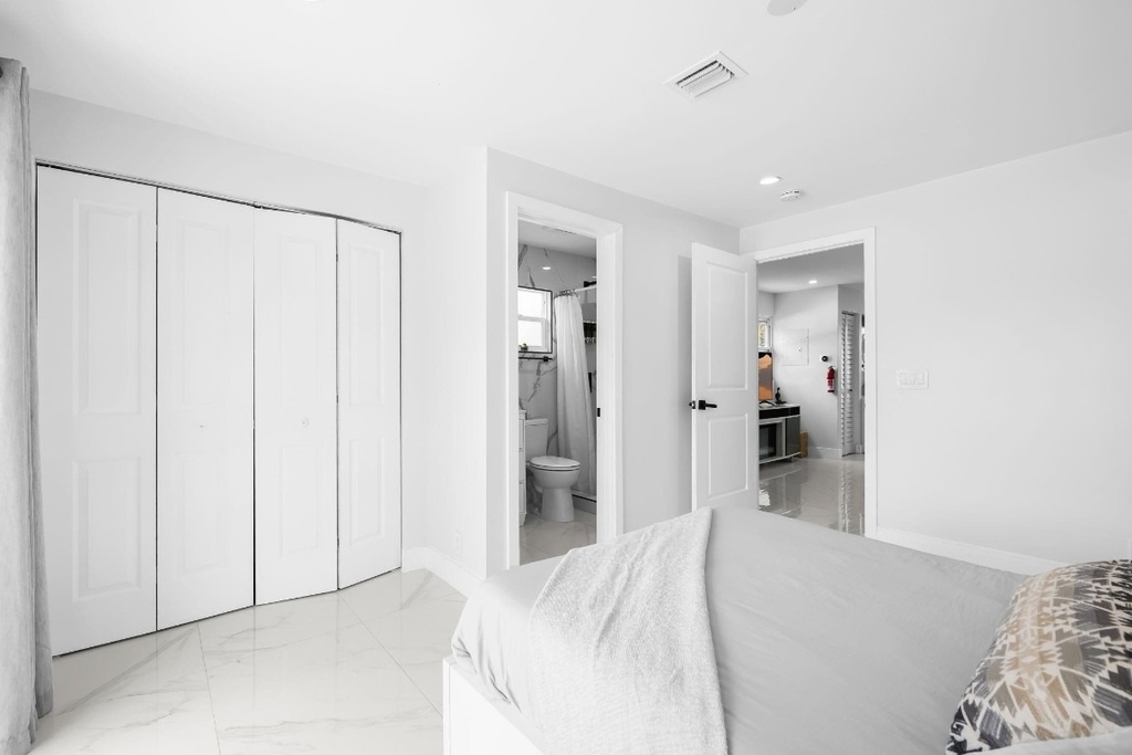 865 Ne 23rd Terrace - Photo 27