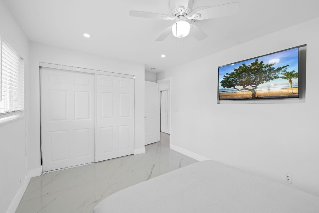 865 Ne 23rd Terrace - Photo 22