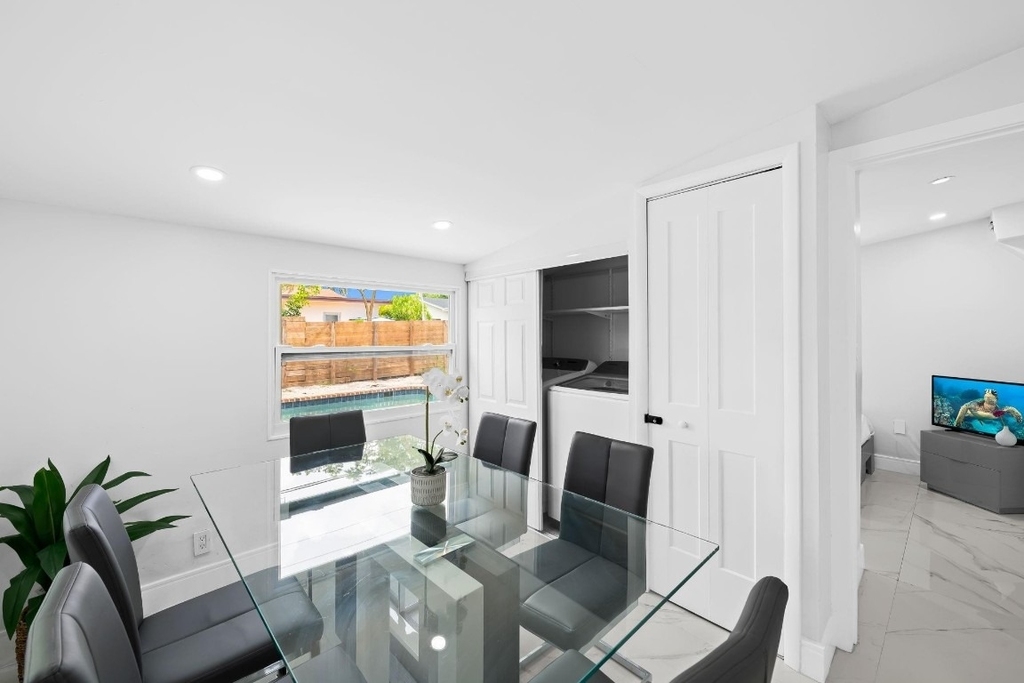 865 Ne 23rd Terrace - Photo 12