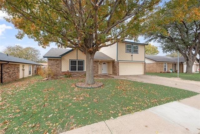 516 Roberts Drive - Photo 2