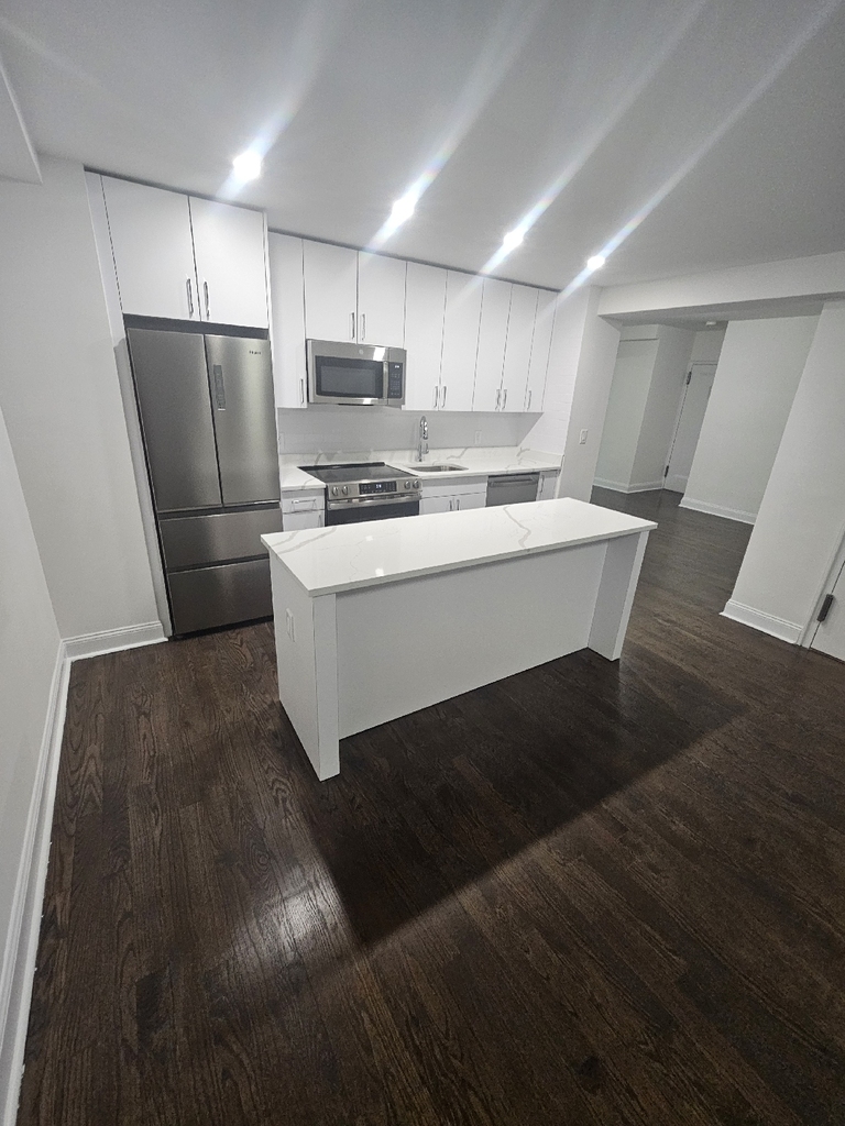 20 fifth avenue - Photo 2