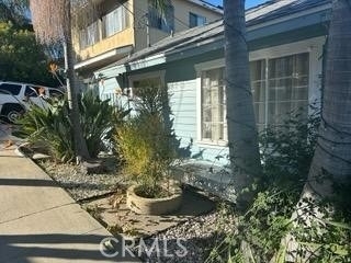 852 W 18th - Photo 1