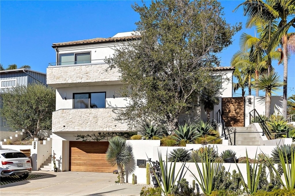 228 W Avenida Cordoba - Photo 0