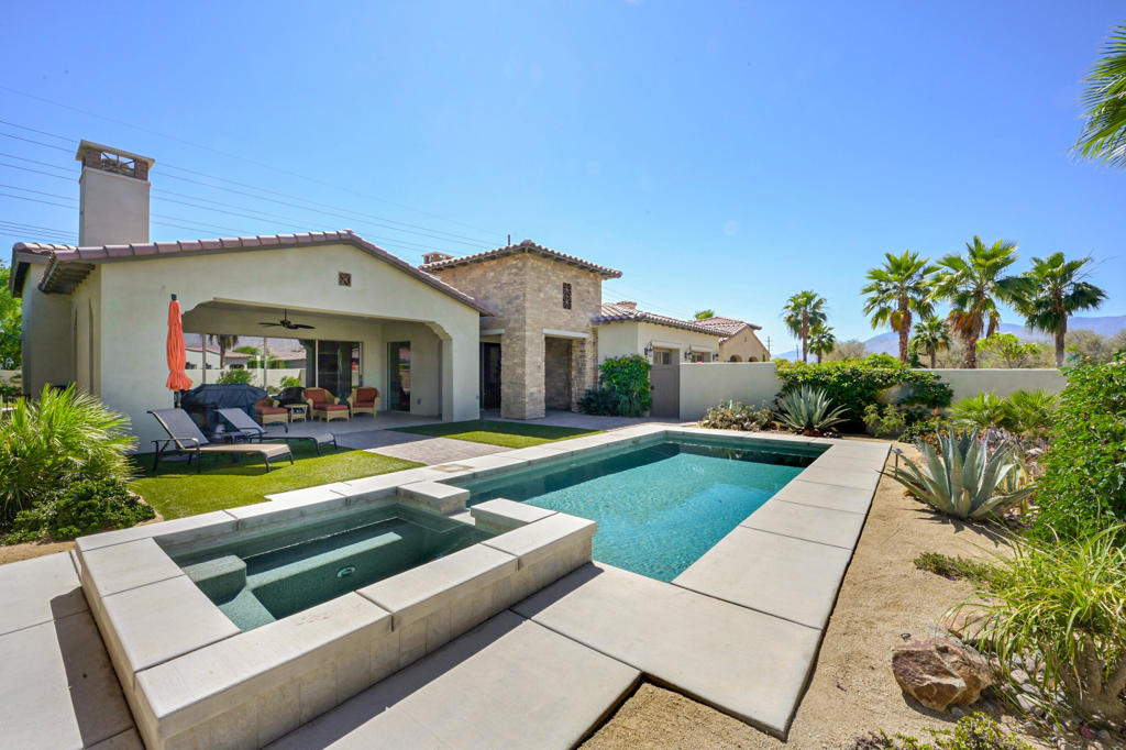 55120 Autumn Valley Court - Photo 0