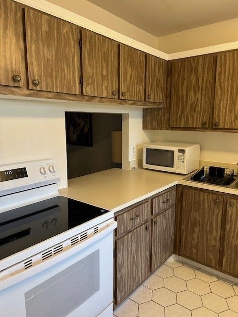 221 Lake Meryl Drive - Photo 3