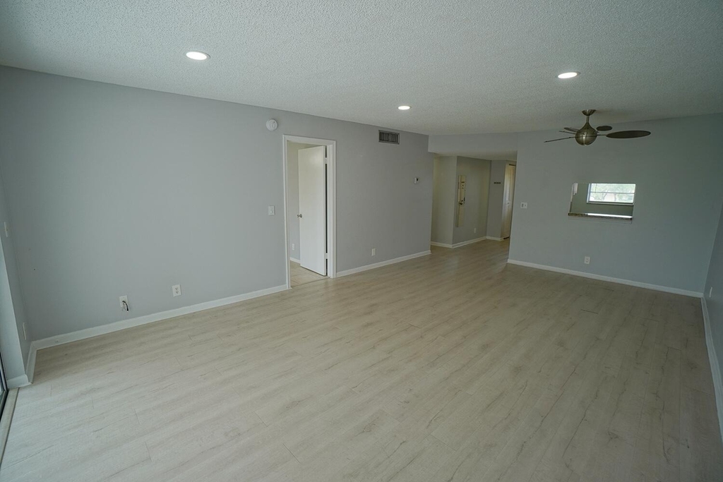 2828 Casita Way - Photo 4