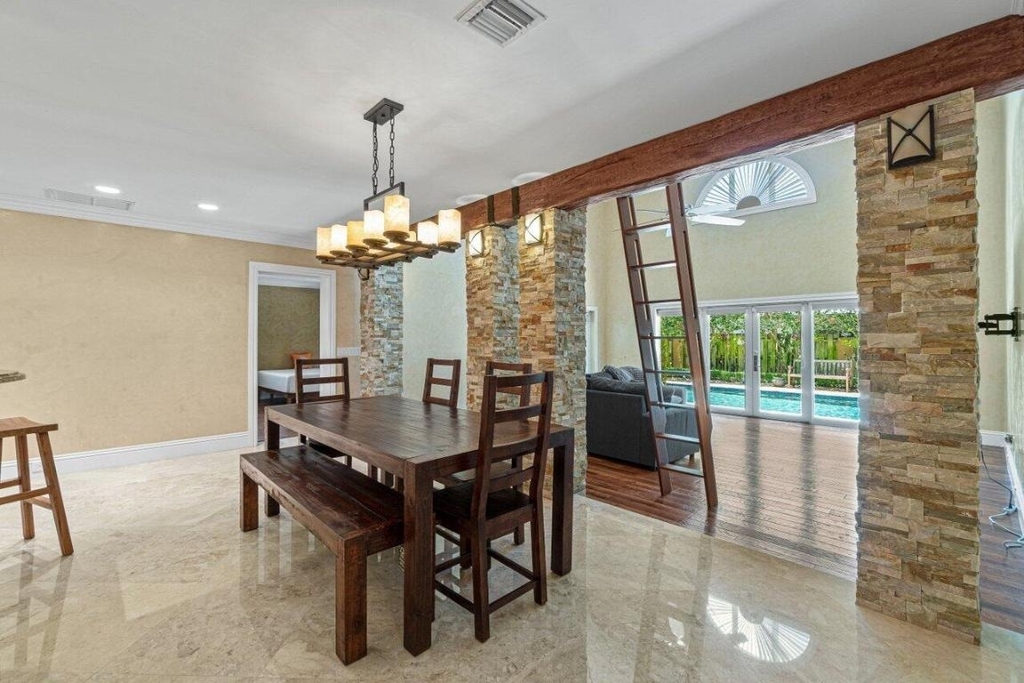 870 Nw 7th Street - Photo 13