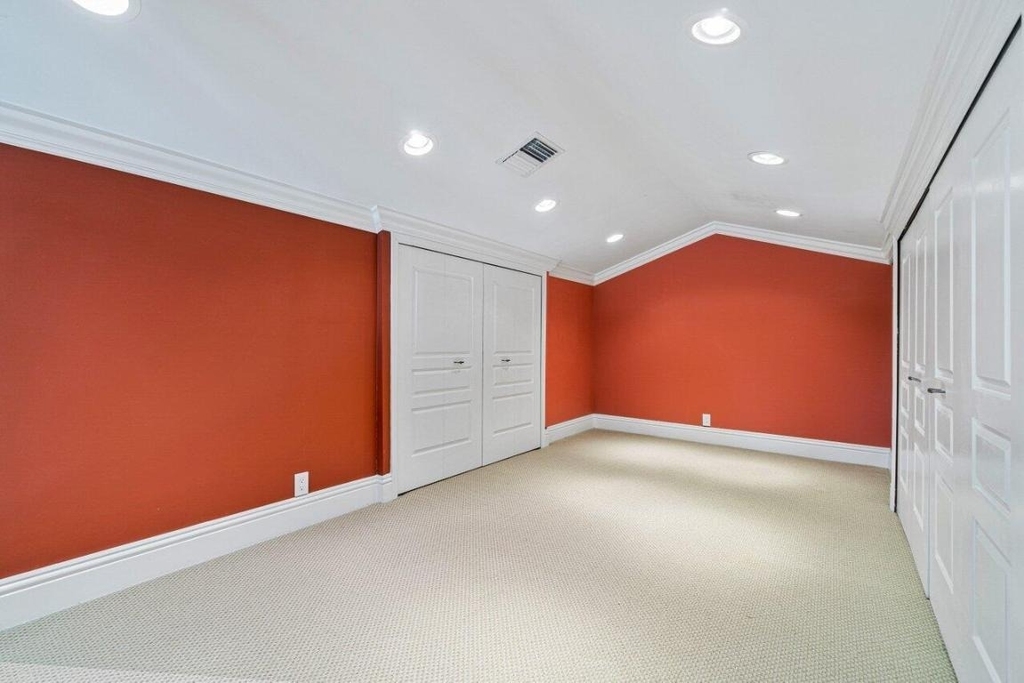 870 Nw 7th Street - Photo 19
