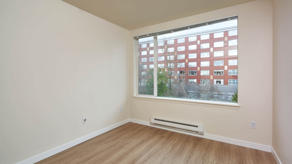 810 12th Avenue - Photo 14