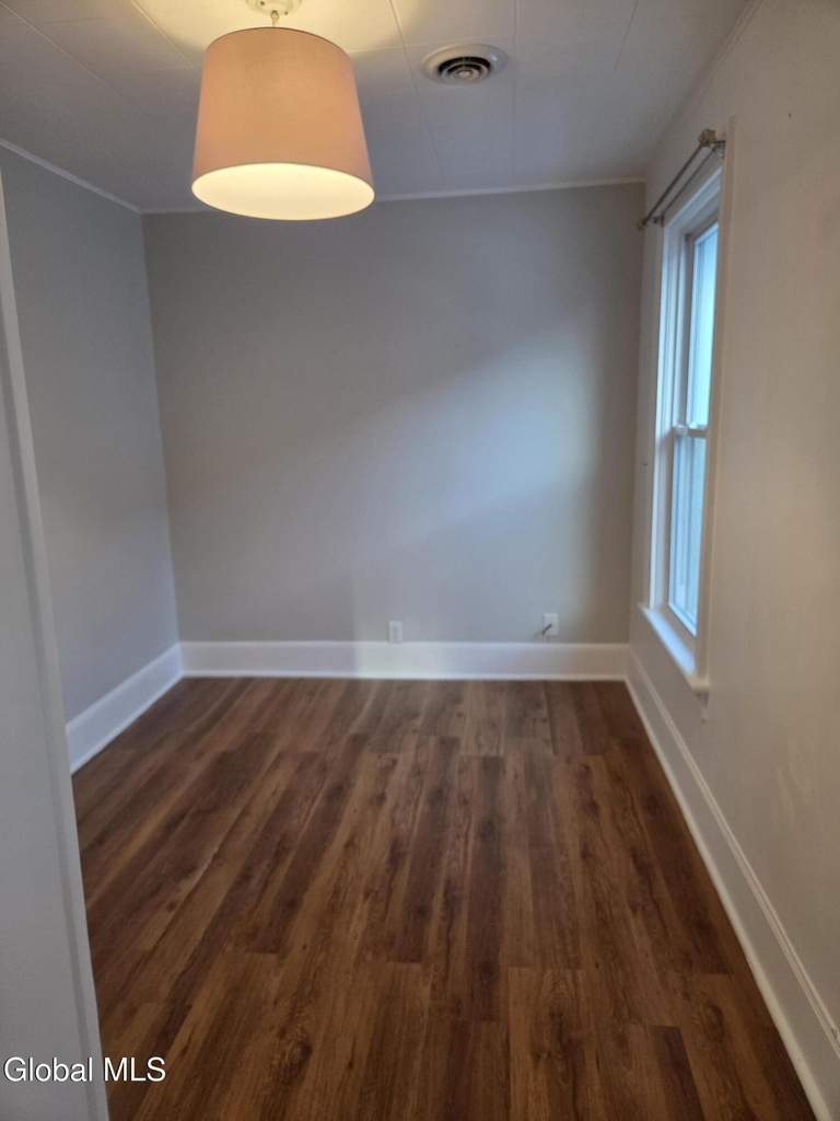 669 Pawling Avenue - Photo 9