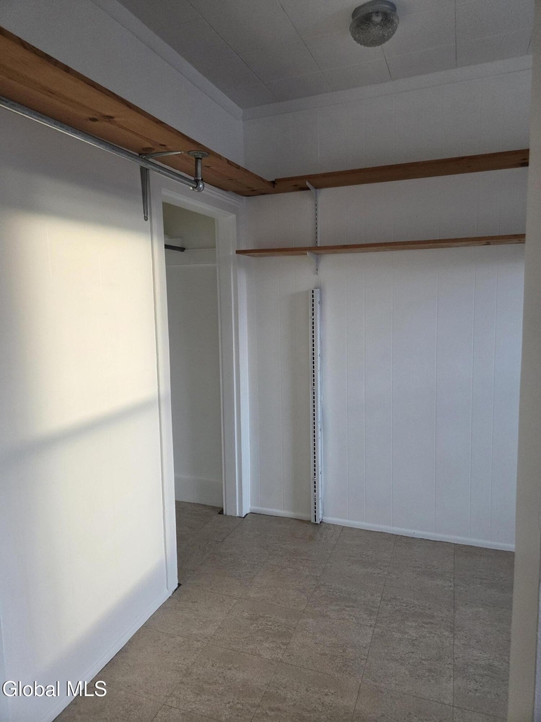669 Pawling Avenue - Photo 16