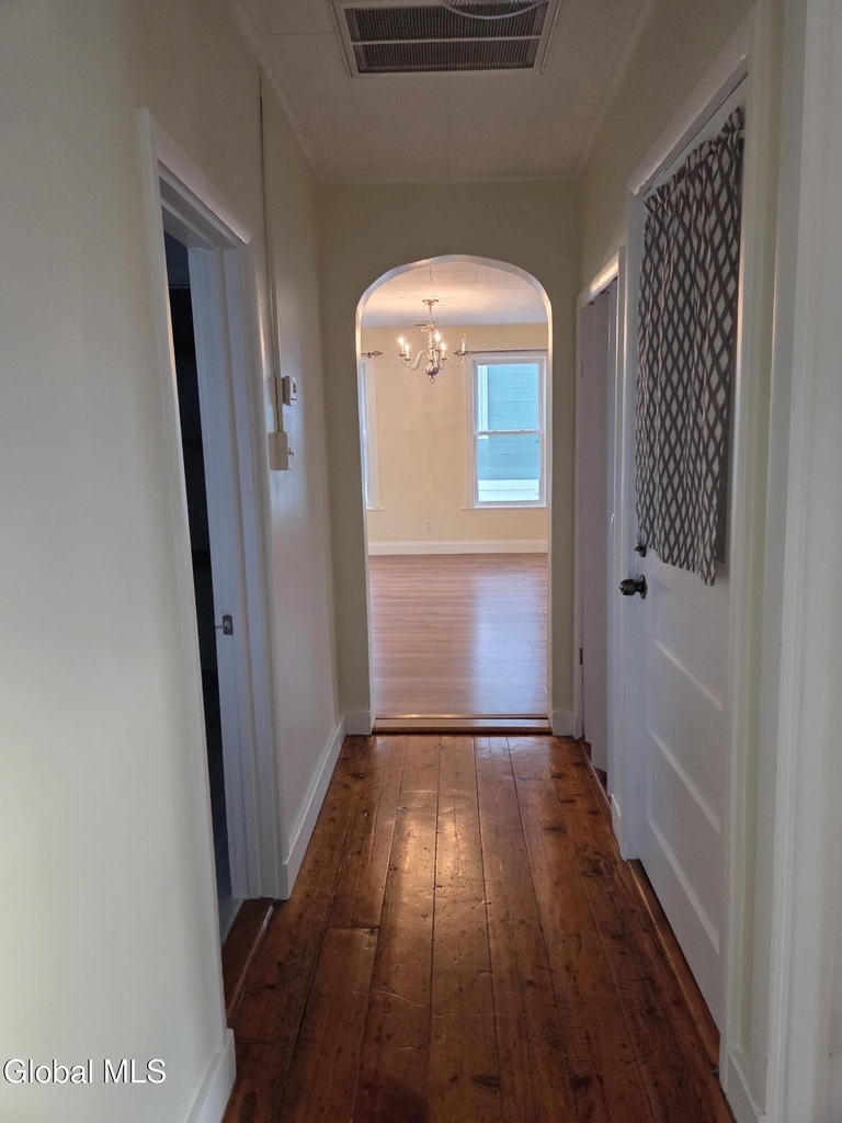 669 Pawling Avenue - Photo 17