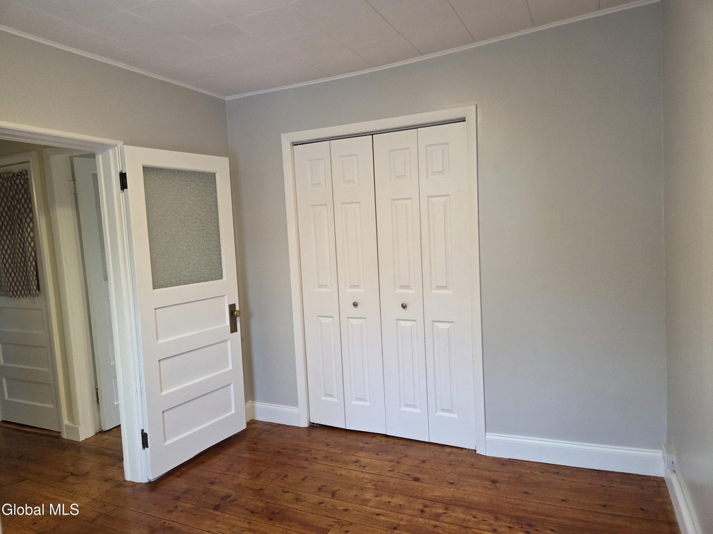 669 Pawling Avenue - Photo 8