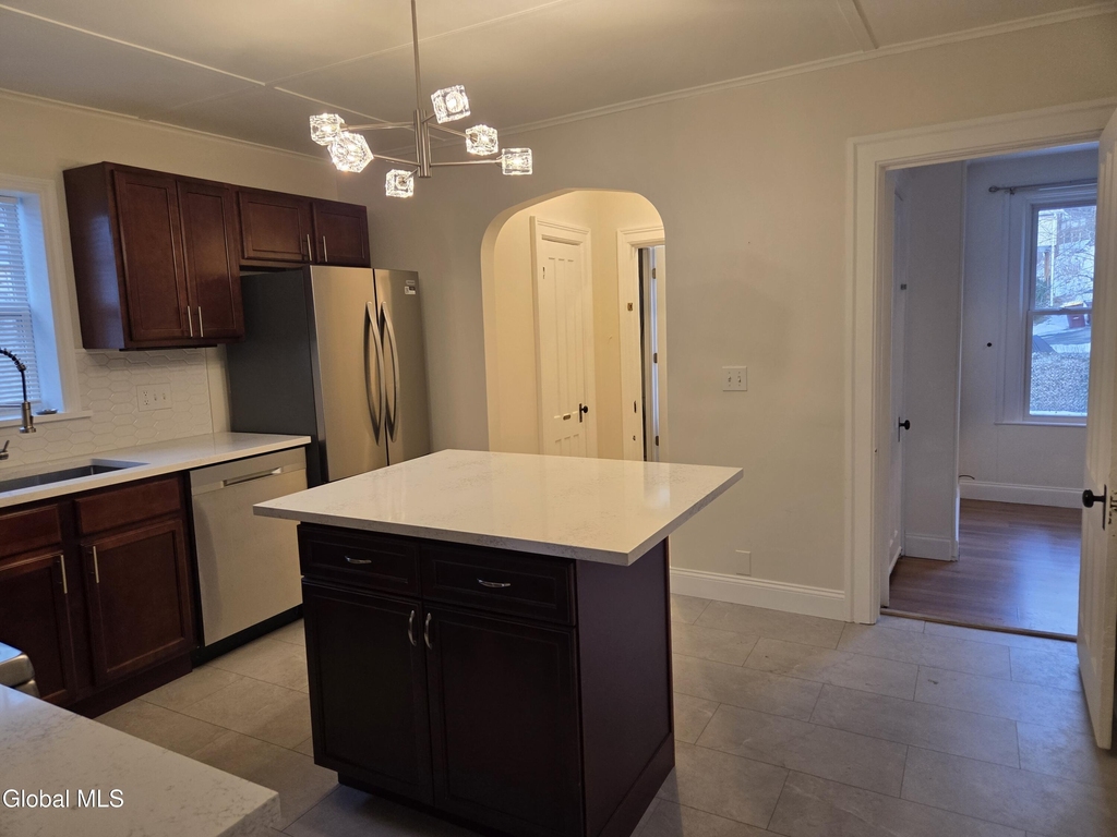 669 Pawling Avenue - Photo 2