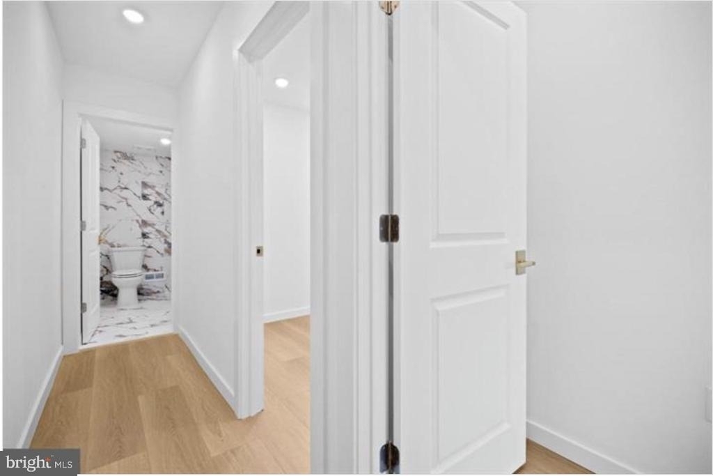 2215 N Mutter Street - Photo 19