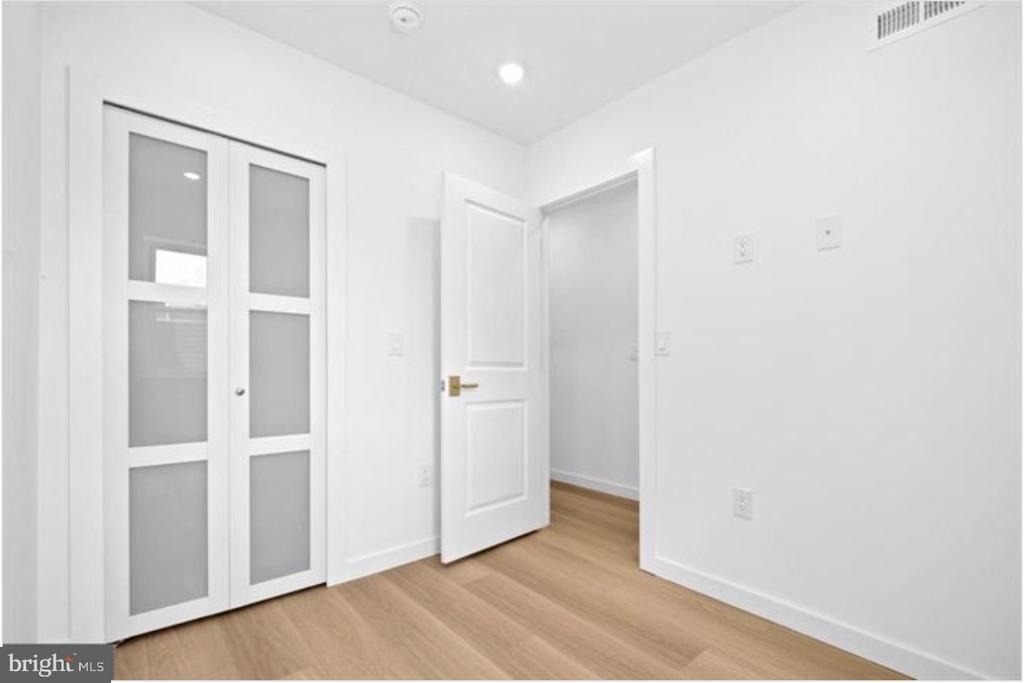2215 N Mutter Street - Photo 18