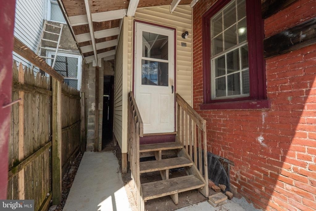 521 Maple Avenue - Photo 23