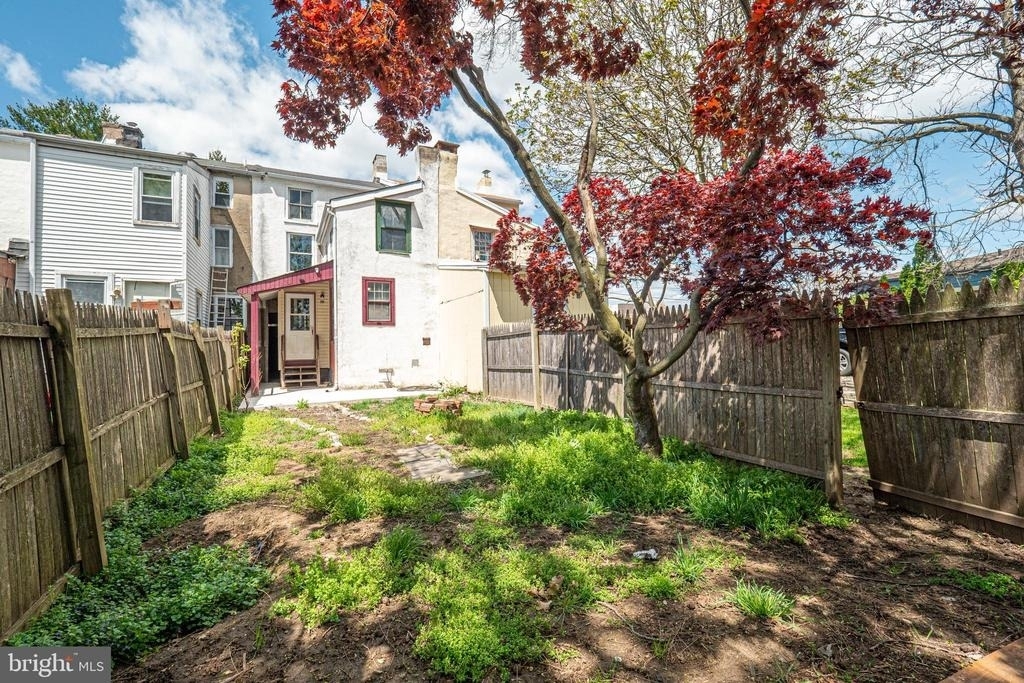 521 Maple Avenue - Photo 22