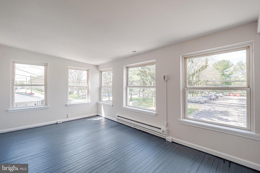 521 Maple Avenue - Photo 14