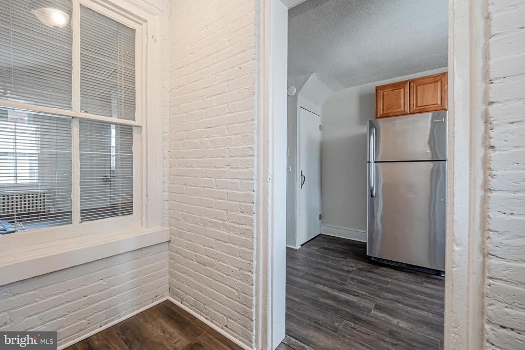 521 Maple Avenue - Photo 8