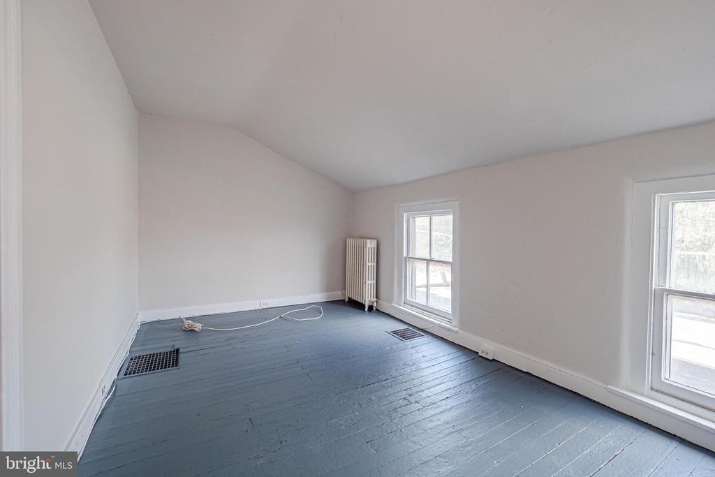 521 Maple Avenue - Photo 19