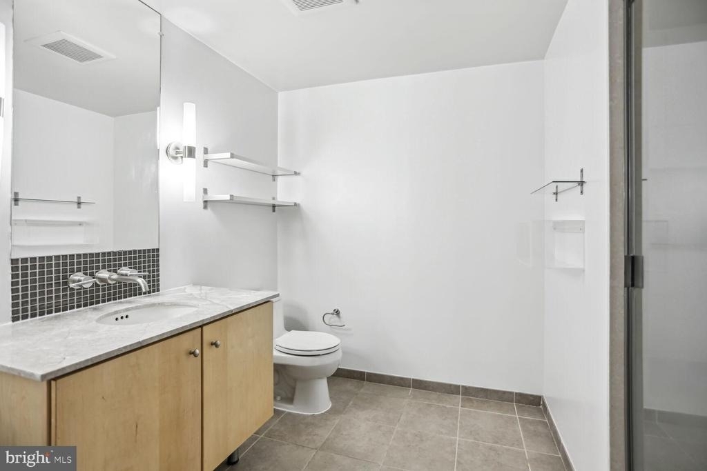 1025 1st Street Se - Photo 9