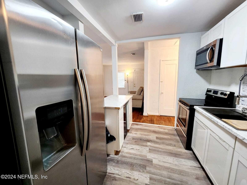 1823 E 25th Street - Photo 10