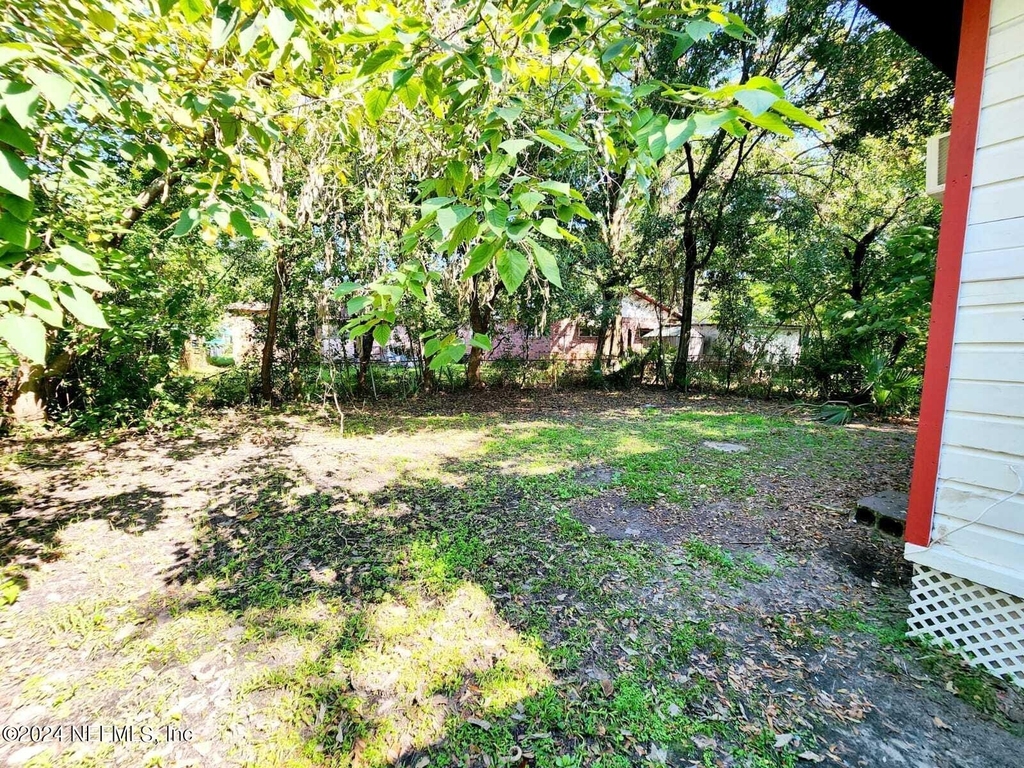 1823 E 25th Street - Photo 20