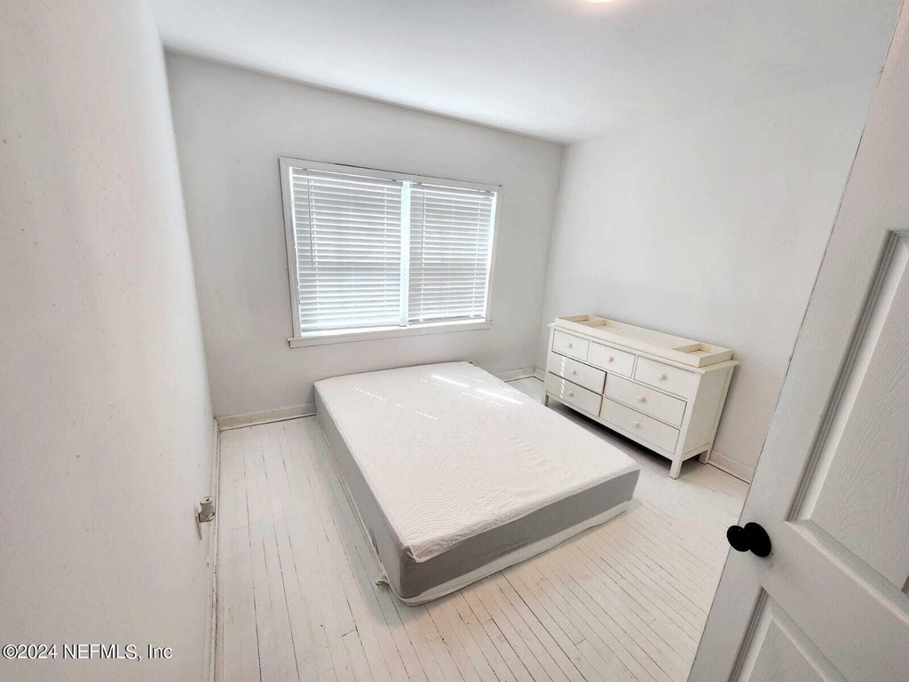 1823 E 25th Street - Photo 15