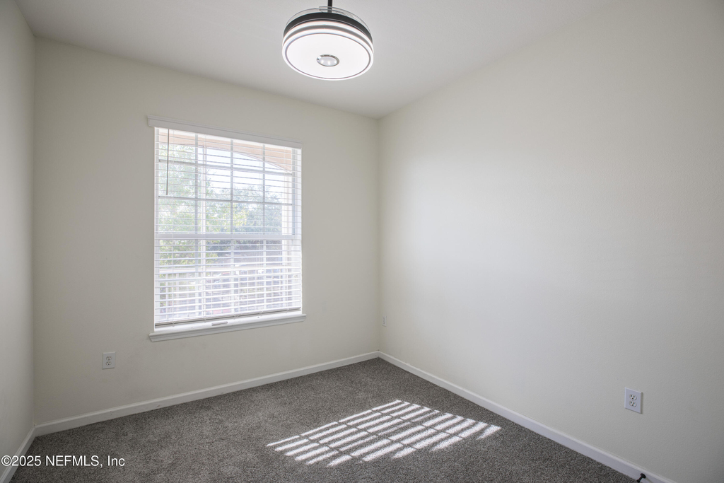 7990 Baymeadows Road - Photo 14
