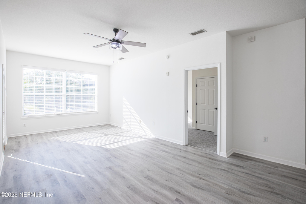 7990 Baymeadows Road - Photo 5