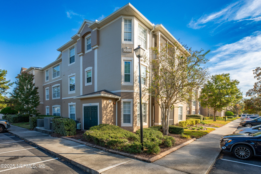7990 Baymeadows Road - Photo 22