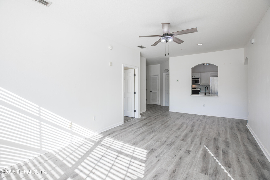 7990 Baymeadows Road - Photo 4